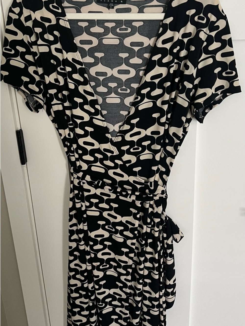 Tiana B Large Black Taupe Geometric Print True Wrap Dress Work Office Travel